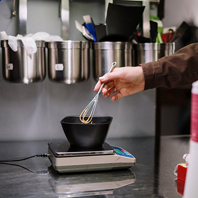 7 Different Types of Kitchen Scales（Two）