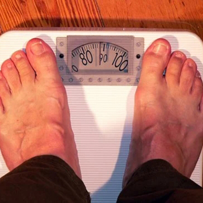 Why do digital scales show different readings？
